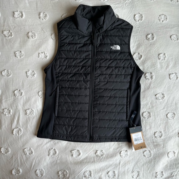The North Face Black Quilted Women's Vest Large NWT New - Picture 2 of 5